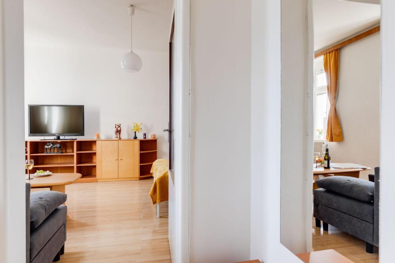 Sunshine Apartment Near The City Center Praag Buitenkant foto